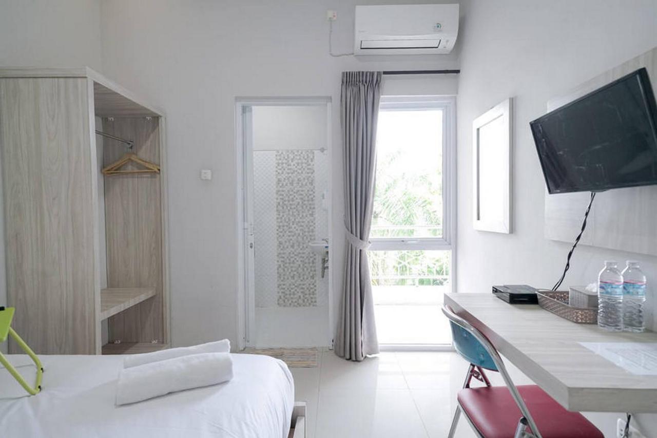 Urbanview Hotel Bari Syariah Palembang By Reddoorz Zewnętrze zdjęcie