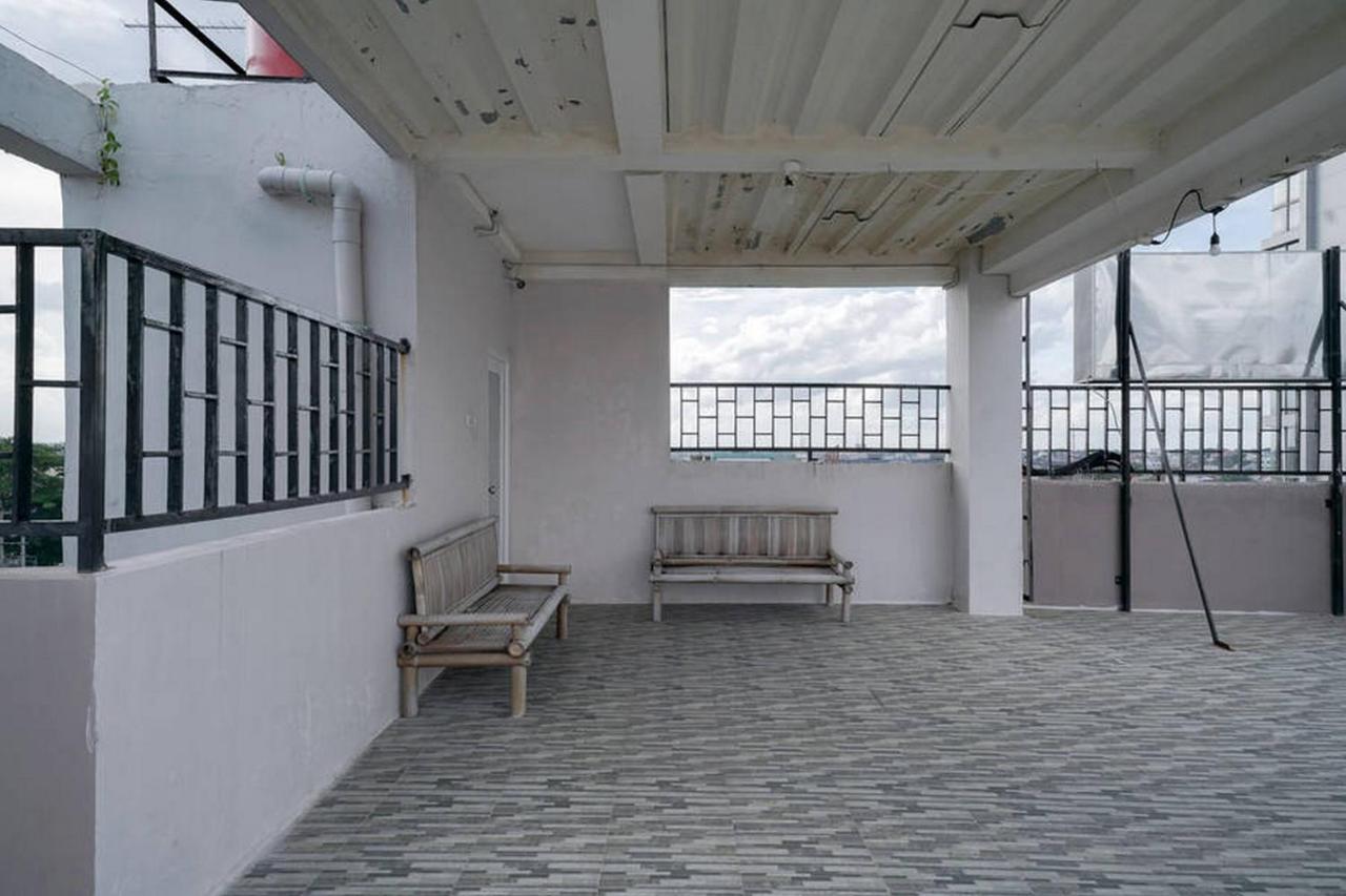 Urbanview Hotel Bari Syariah Palembang By Reddoorz Zewnętrze zdjęcie